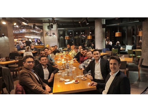 Maliye Denetim Elemanları Derneği tarafından tertip edilen "İzmir İftar Yemeği" programı, Alsancak Midpoint'te 11 Mart 2026 tarihinde gerçekleştirilmiştir.