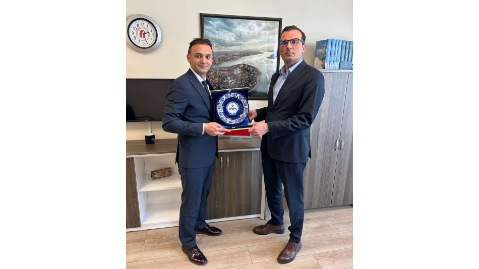 İstanbul Defterdarlığında Grup Müdürü olarak görev yapan üyemiz Sn. Onur KILIÇ ziyaret edilmiştir.